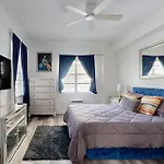 Beach Snug