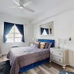Beach Snug