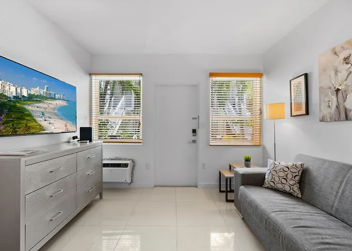 Tranquil Retreat, Comfortable Condo In Miami Beach
