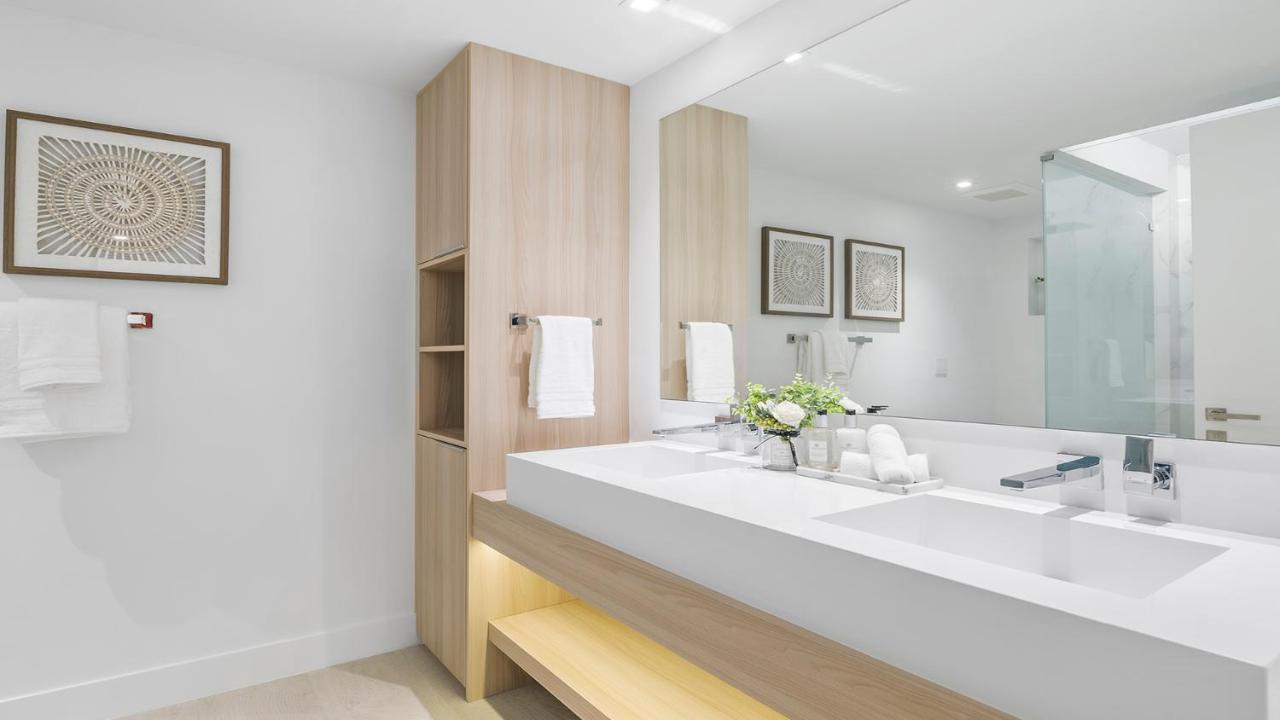 3 Bedroom Private At Roney Palace -641 Apartment *