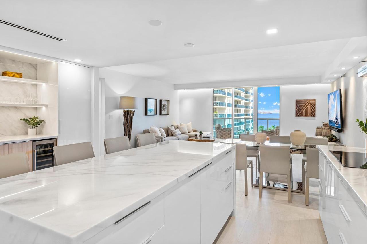 3 Bedroom Private At Roney Palace -641 * Miami Beach