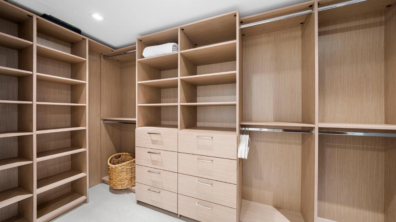 Apartment 3 Bedroom Private At Roney Palace -641