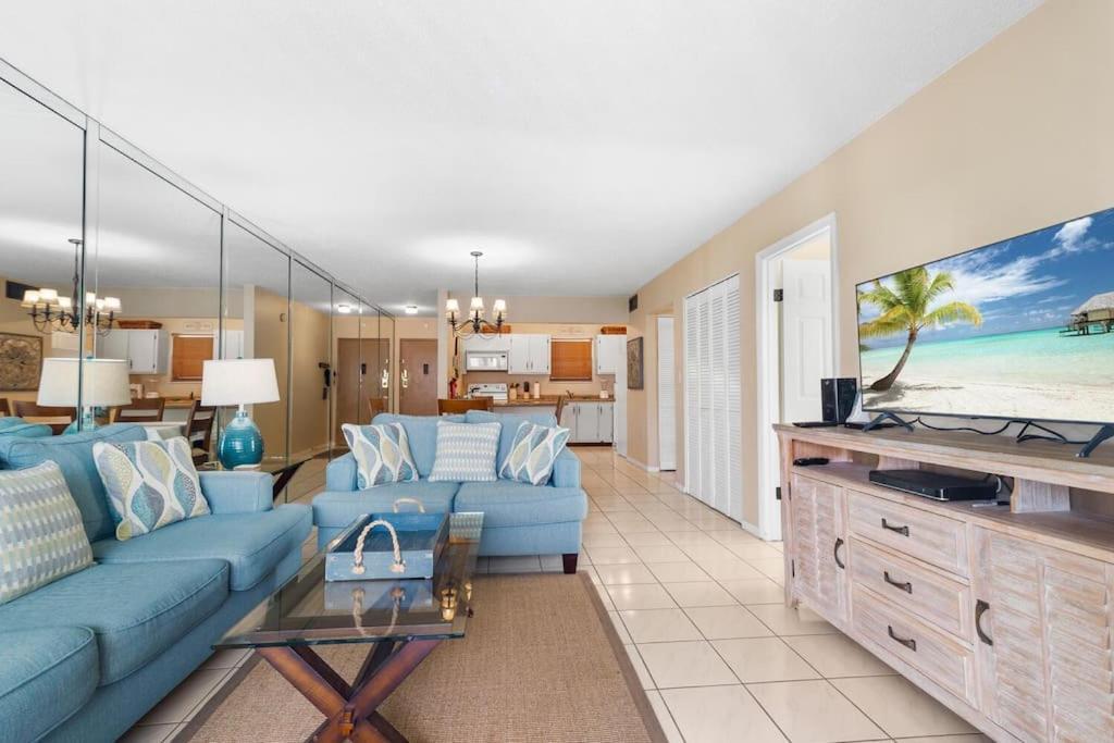 Spacious 1 Bed, 5min Walk To The Beach! Apartment *