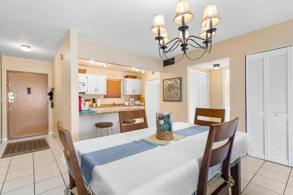 Spacious 1 Bed, 5min Walk To The Beach! Apartment Miami Beach