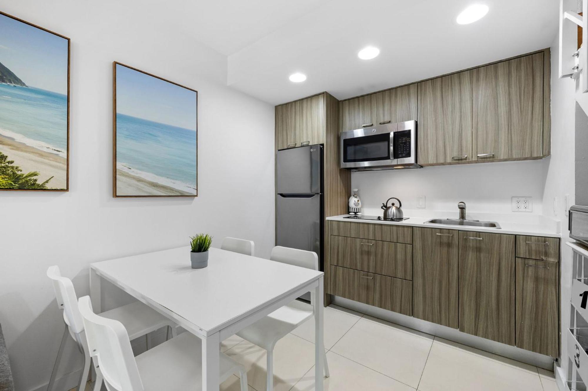 Tranquil Retreat, Comfortable In * Miami Beach