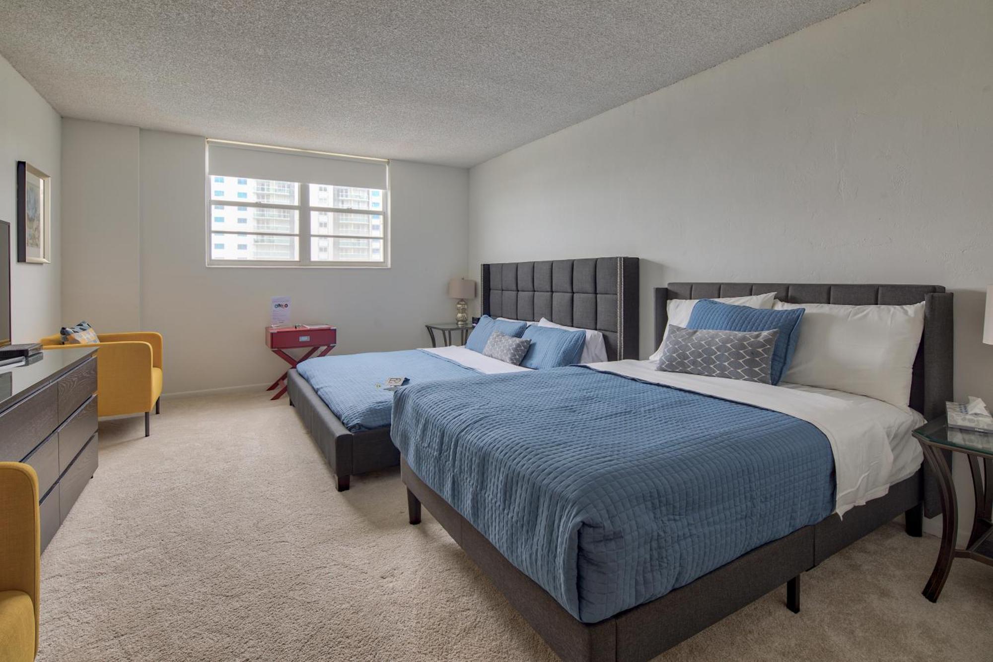 Ocean Reserve Luxury Across From Sunny Isles Apartment
