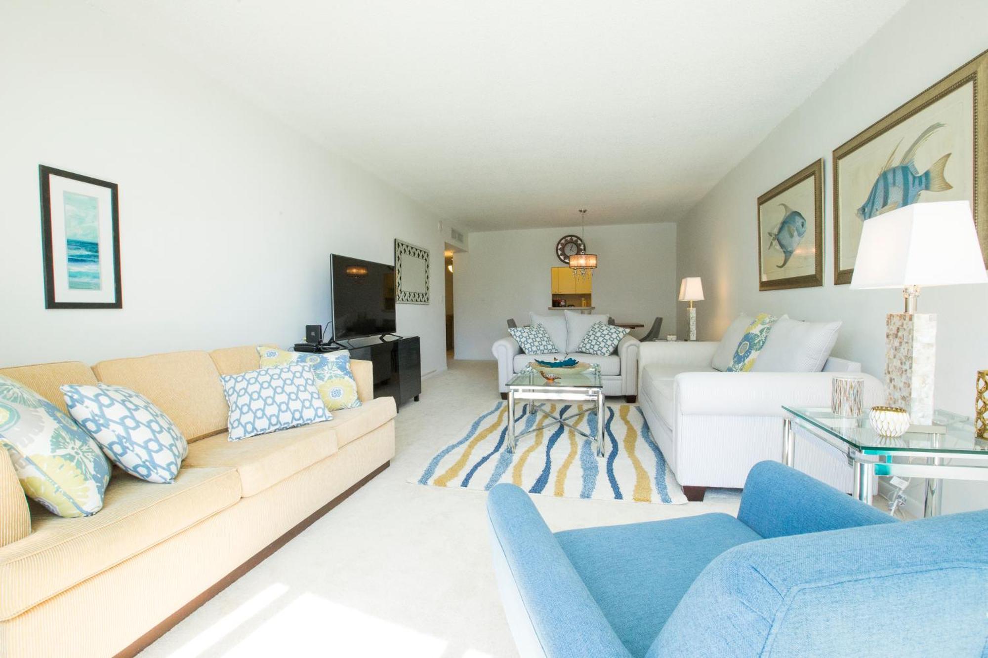 Ocean Reserve Luxury Across From Sunny Isles Miami Beach
