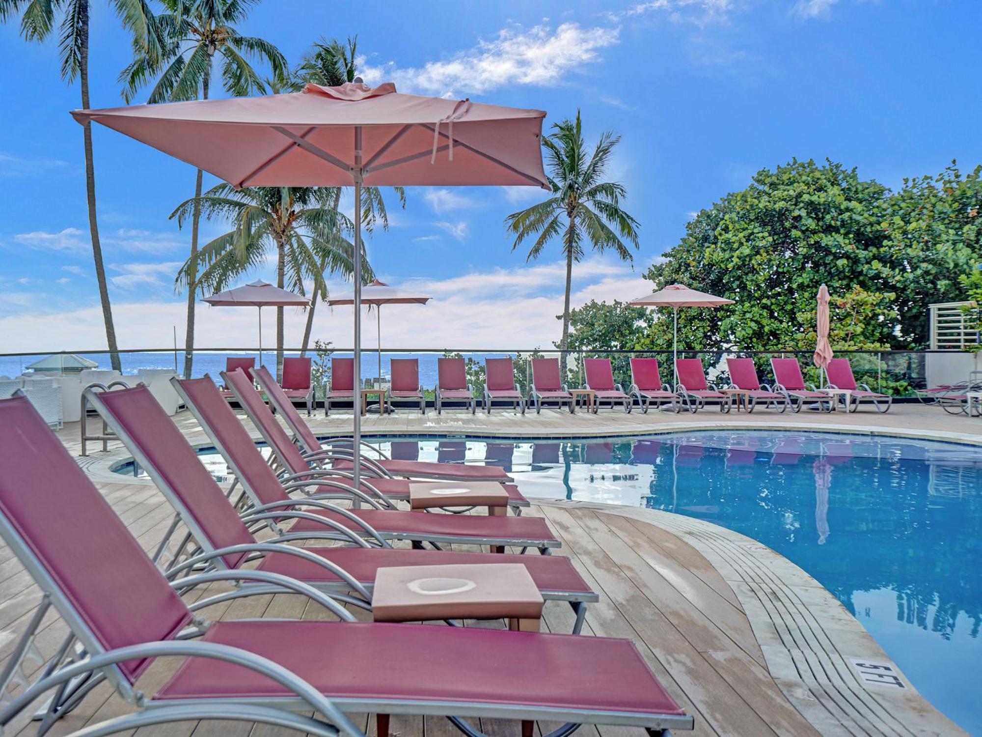 High Floor Adorable 2 Bedroom 1606 Apartment *