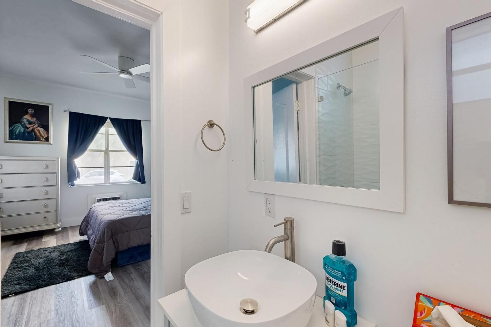 Snug Apartment Miami Beach