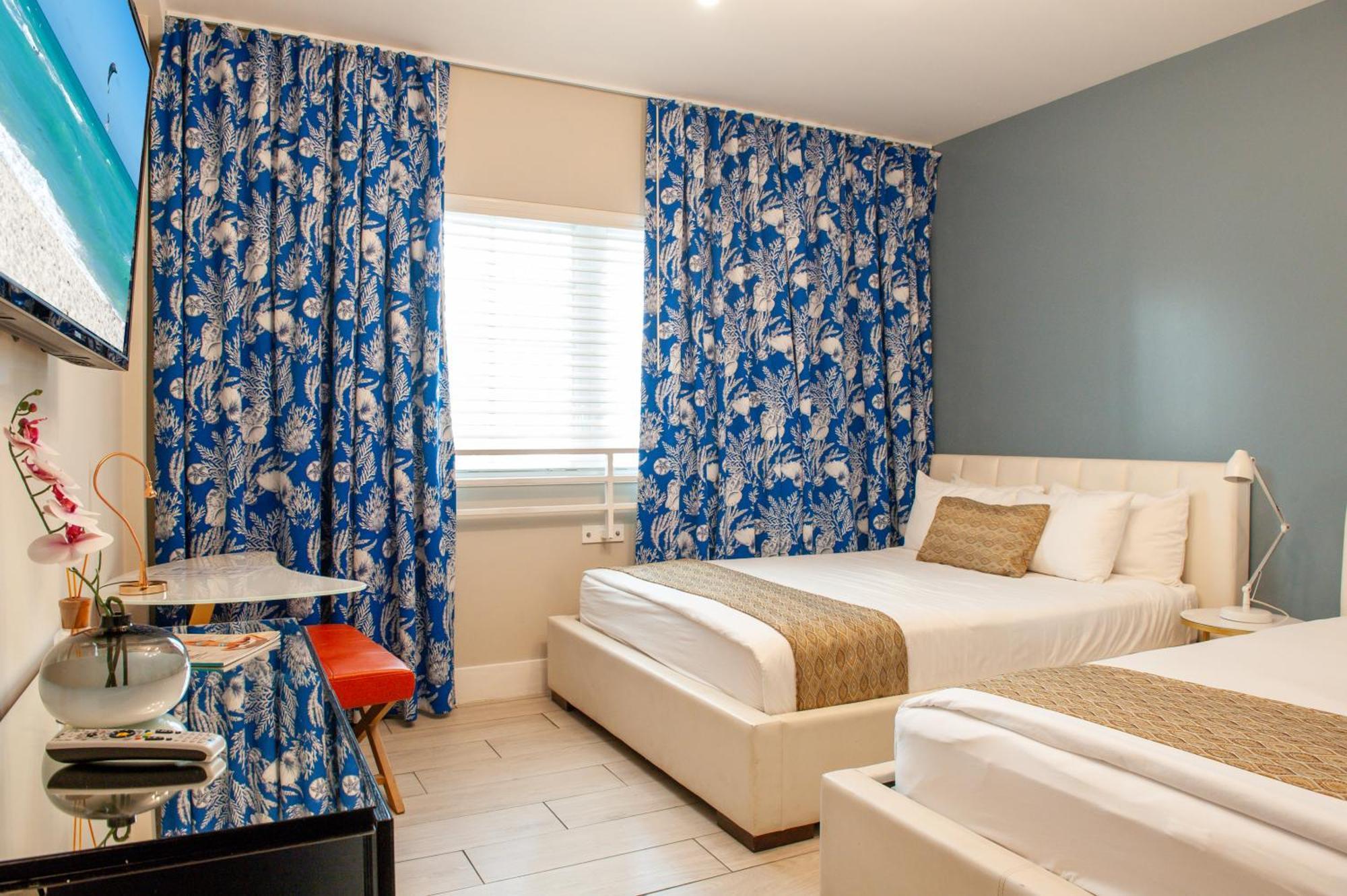Hotel Oceanside Hotel And Suites