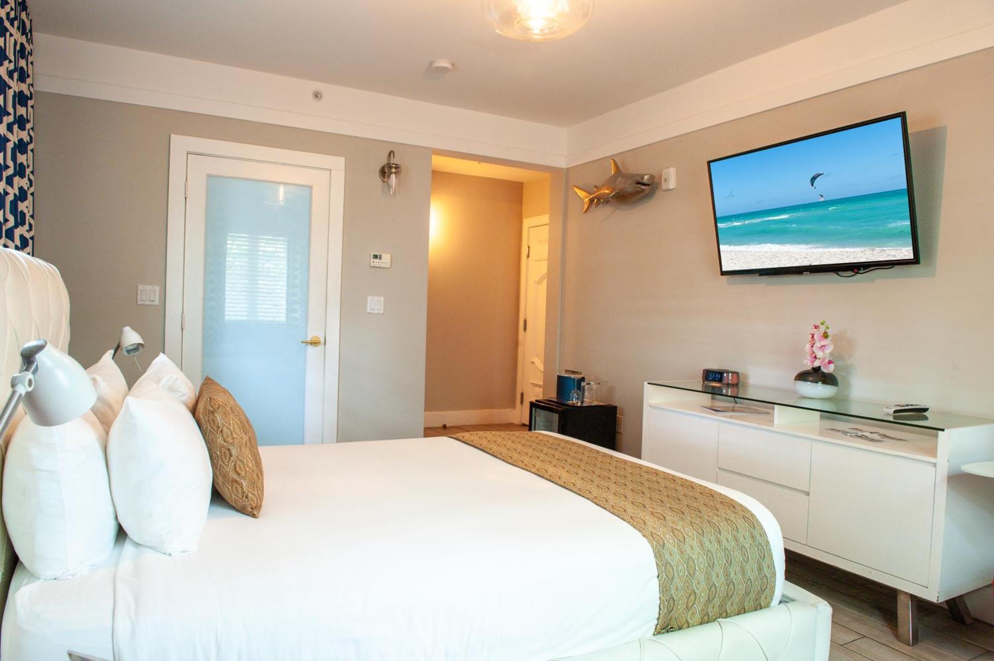 Hotel Oceanside Hotel And Suites Miami Beach