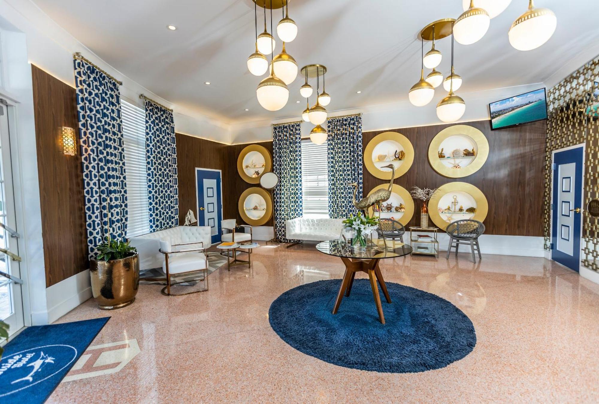 Hotel Oceanside Hotel And Suites Miami Beach
