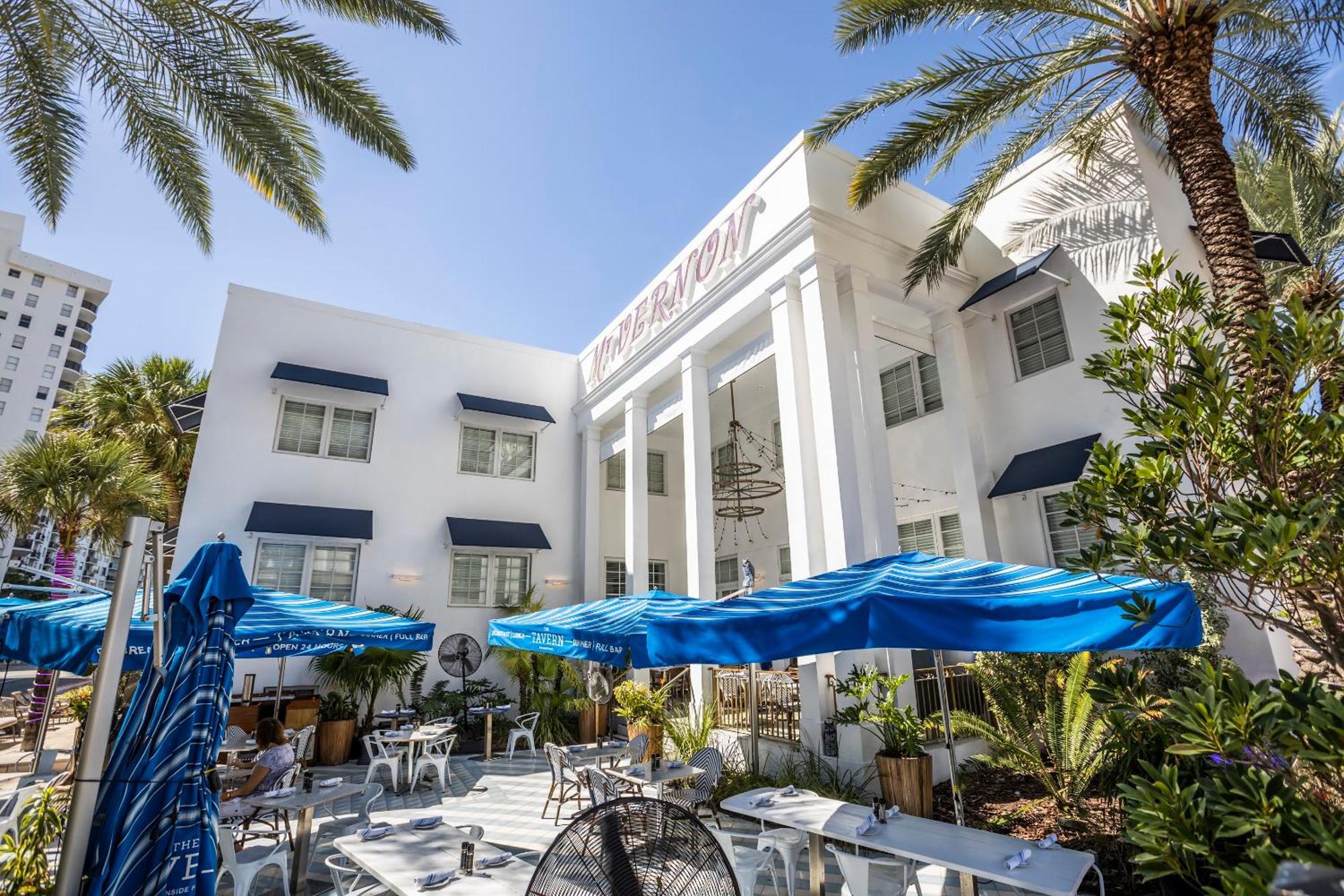 Hotel Oceanside Hotel And Suites 3*