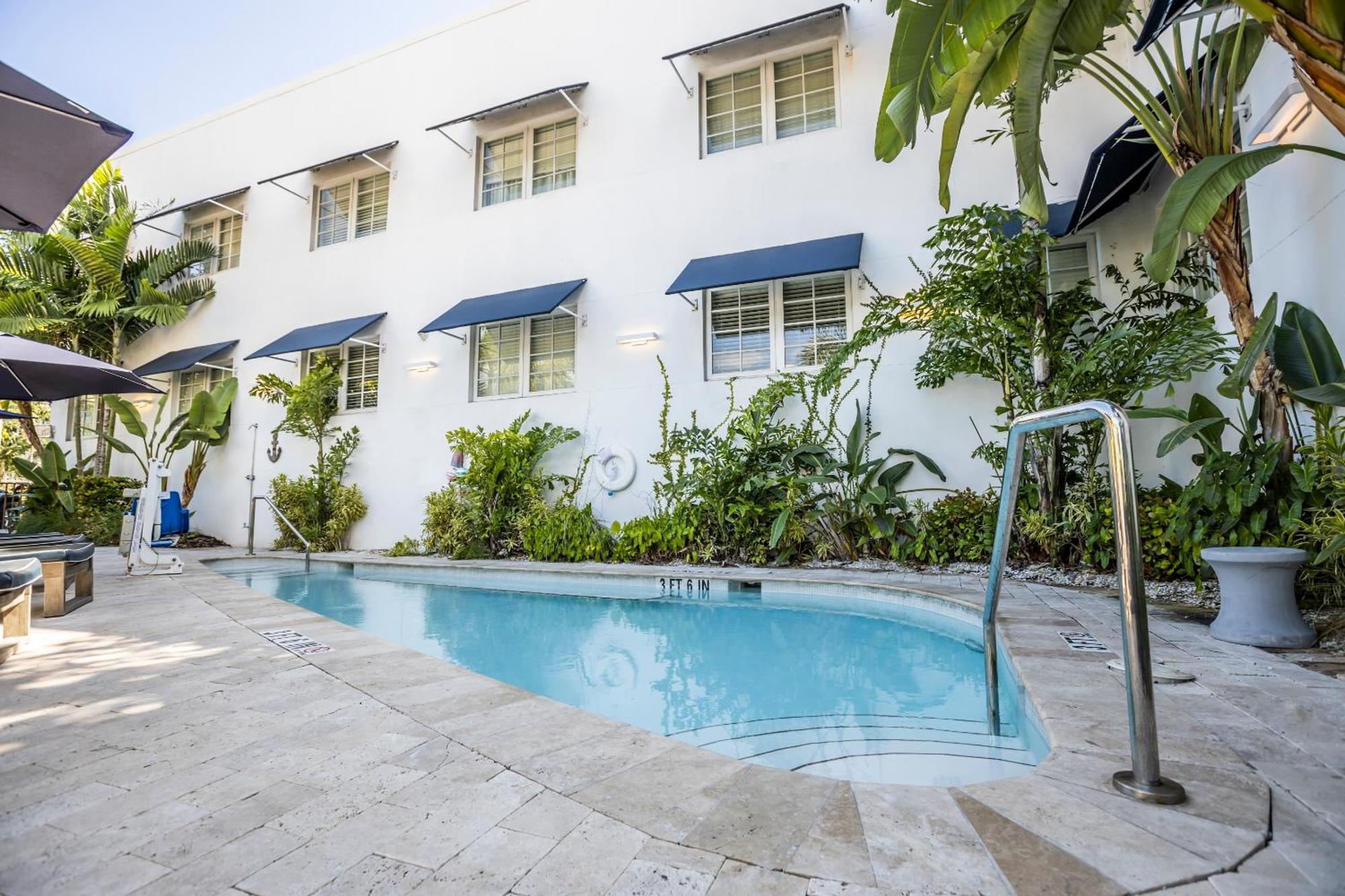 Oceanside Hotel And Suites 3* Miami Beach