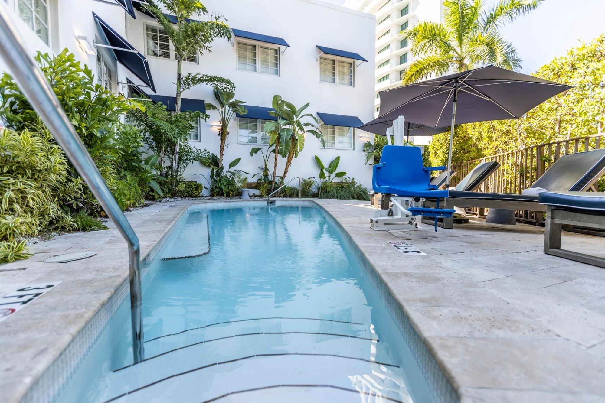 Oceanside Hotel And Suites 3*