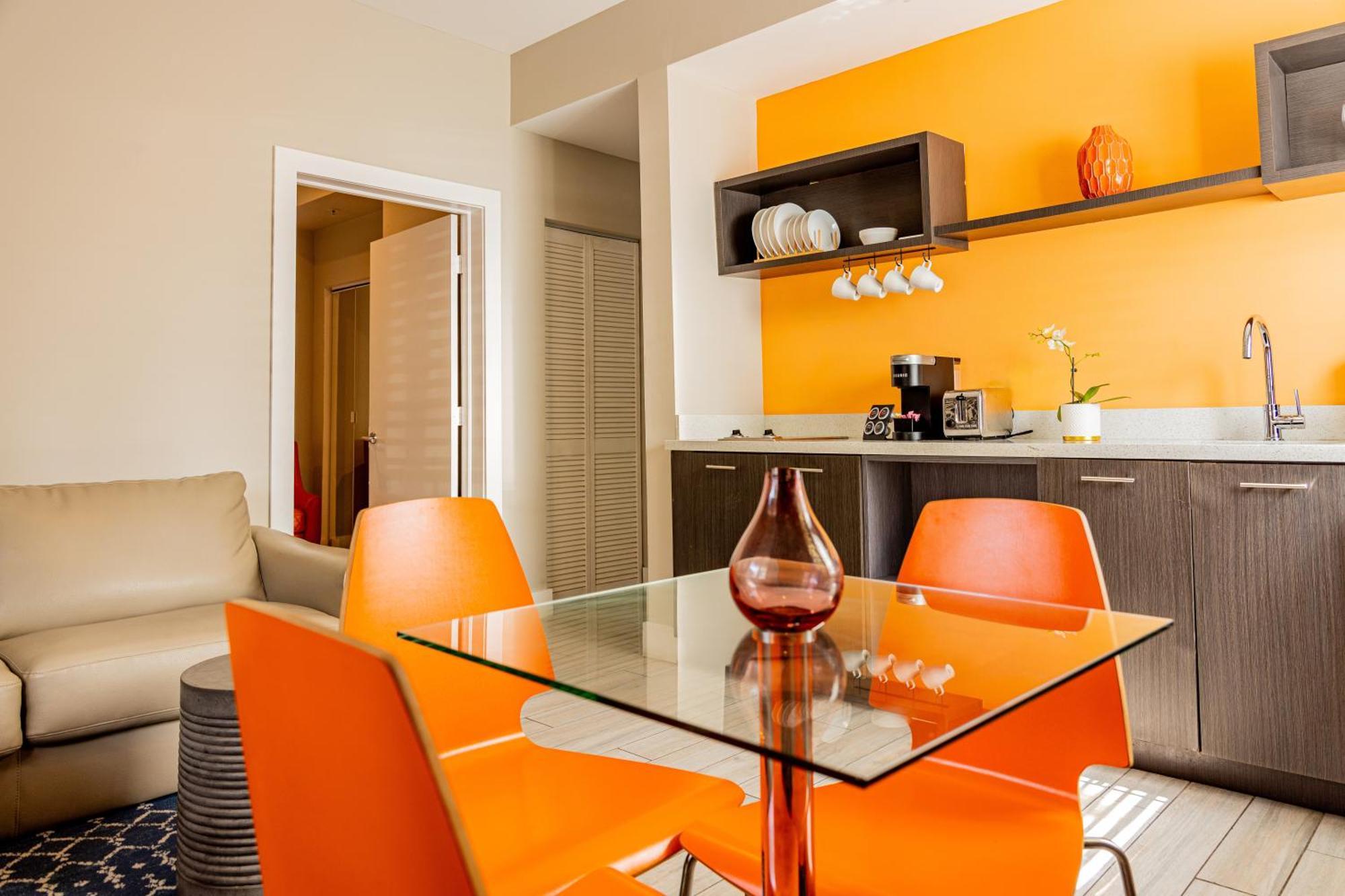 Oceanside Hotel And Suites Hotel