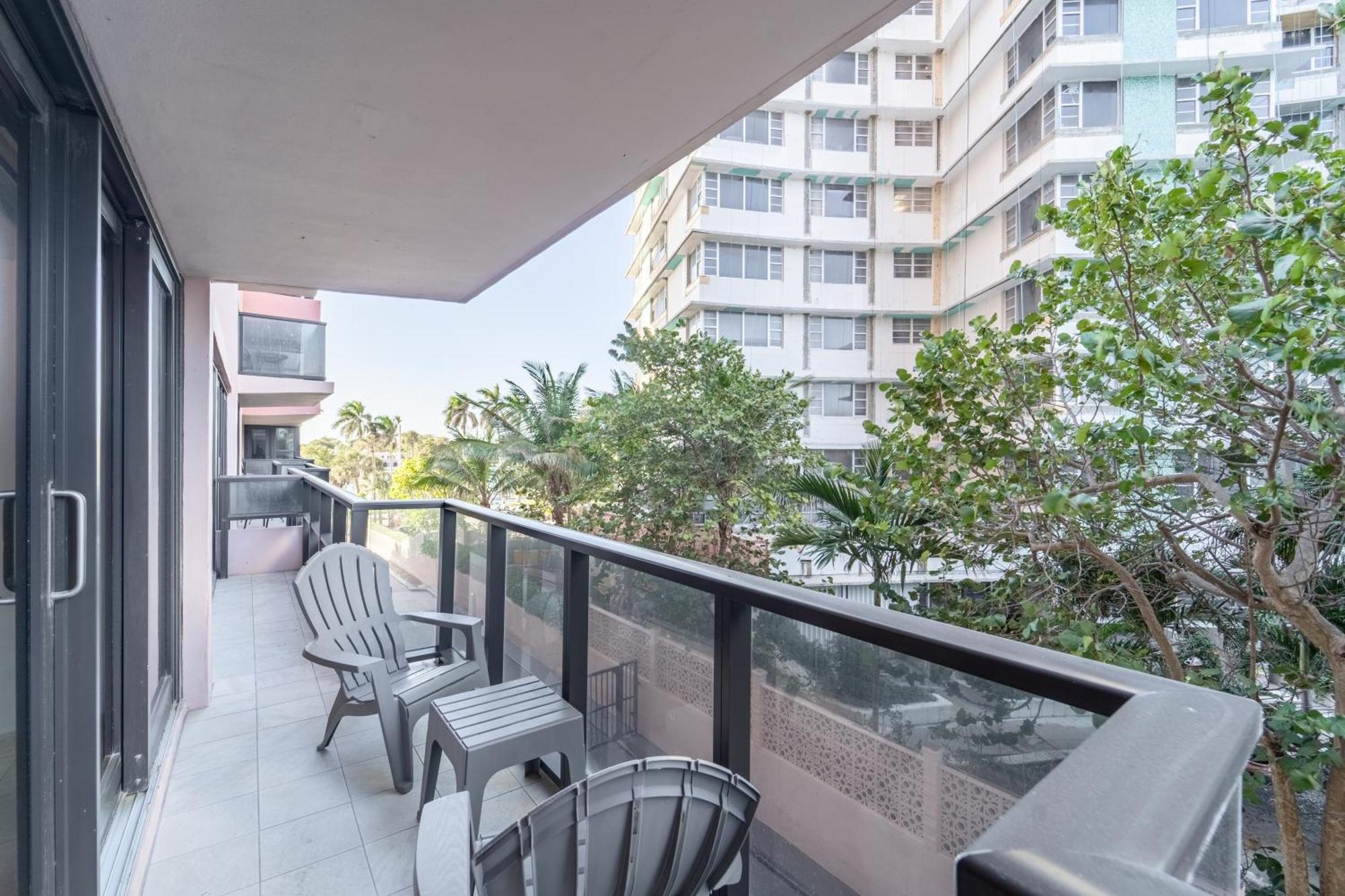 Apartment Miami Oceanfront- Pool Bar & Gym & Miami Beach
