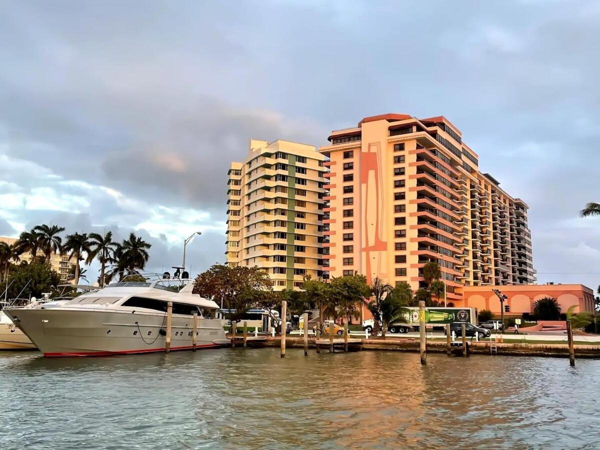 Miami Oceanfront- Pool Bar & Gym & *