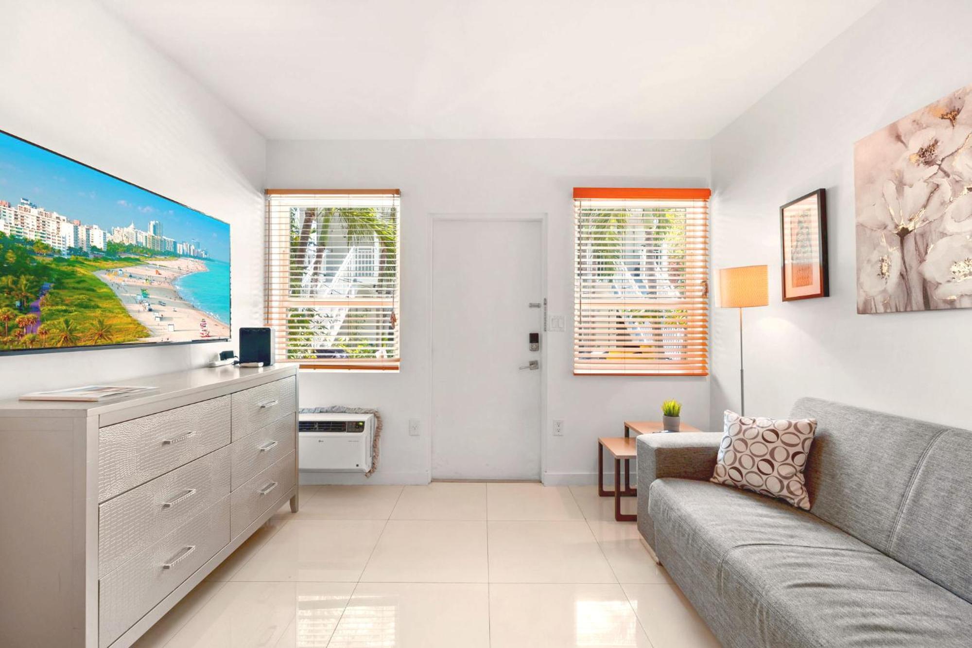 Miami Getaway - Bbq Area & Comfy Comfort Apartment
