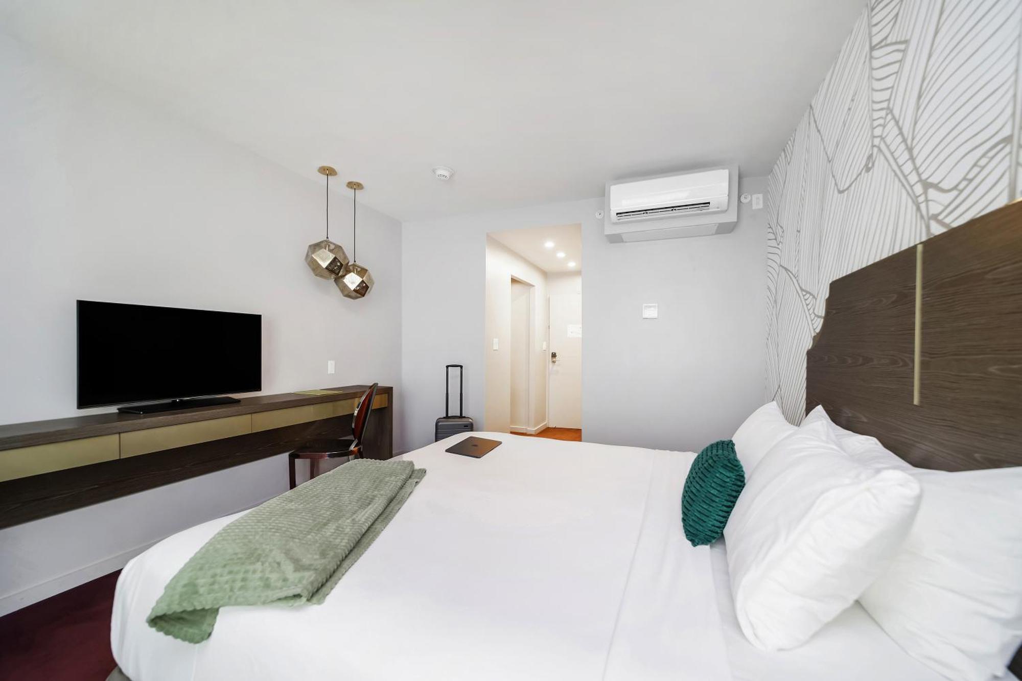 Aparthotel Alamo *