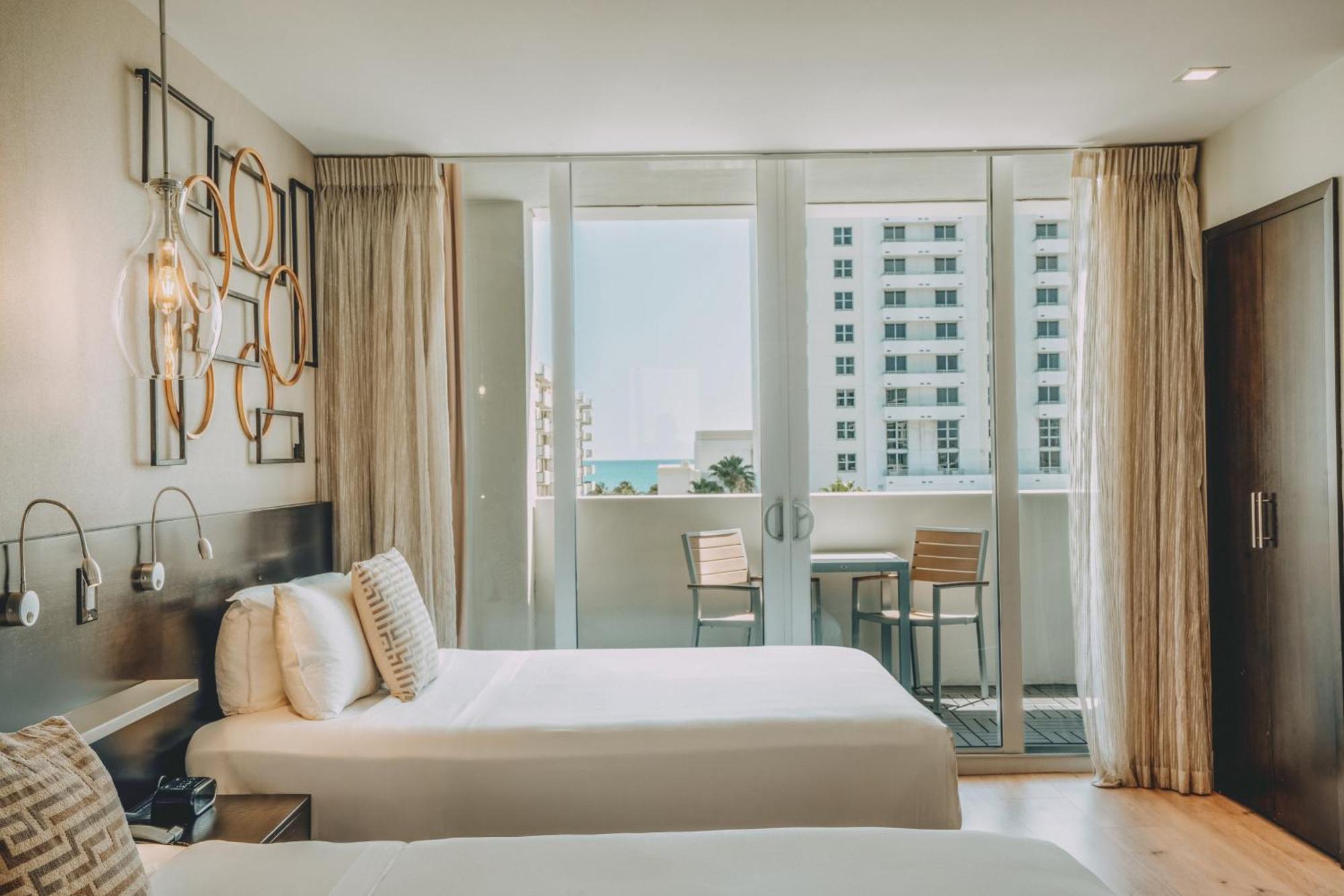 Iberostar Waves Berkeley Shore Miami Beach
