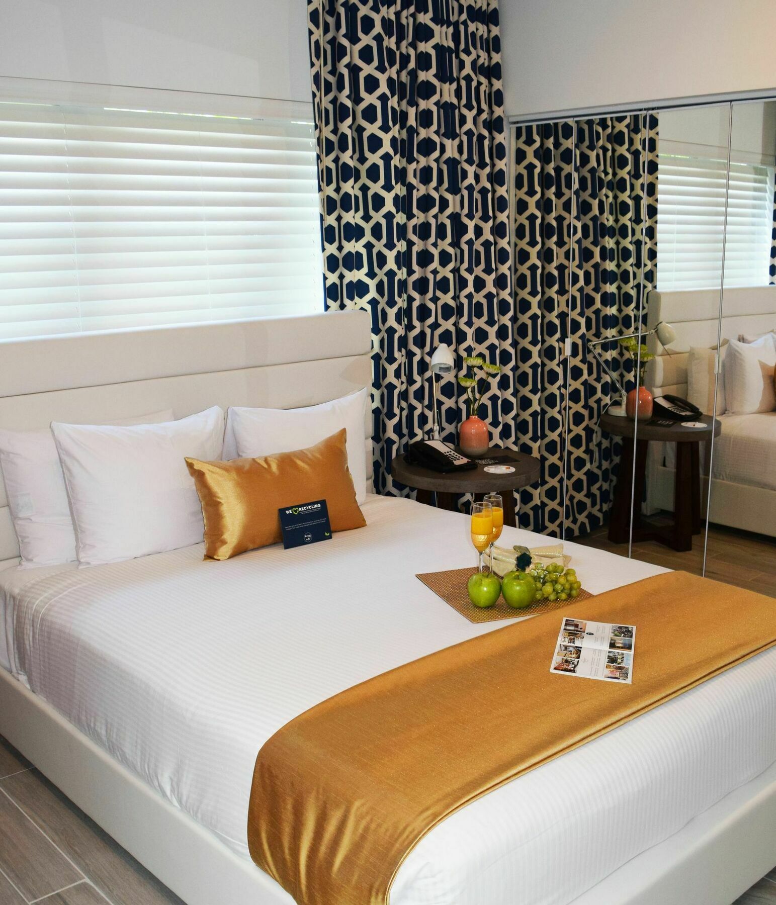 Oceanside Hotel And Suites Hotel 3*
