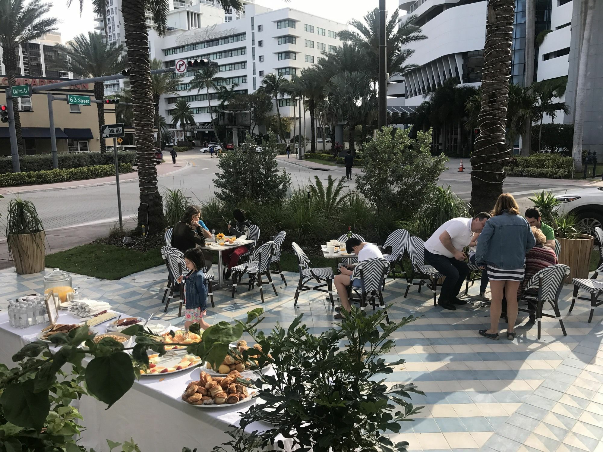 Oceanside Hotel And Suites
