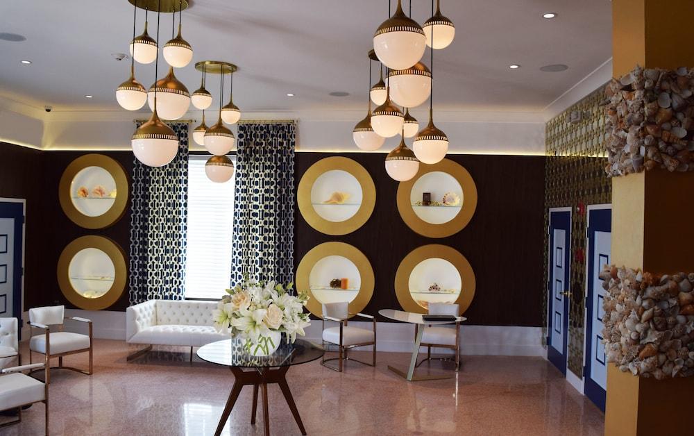 Oceanside Hotel And Suites 3*