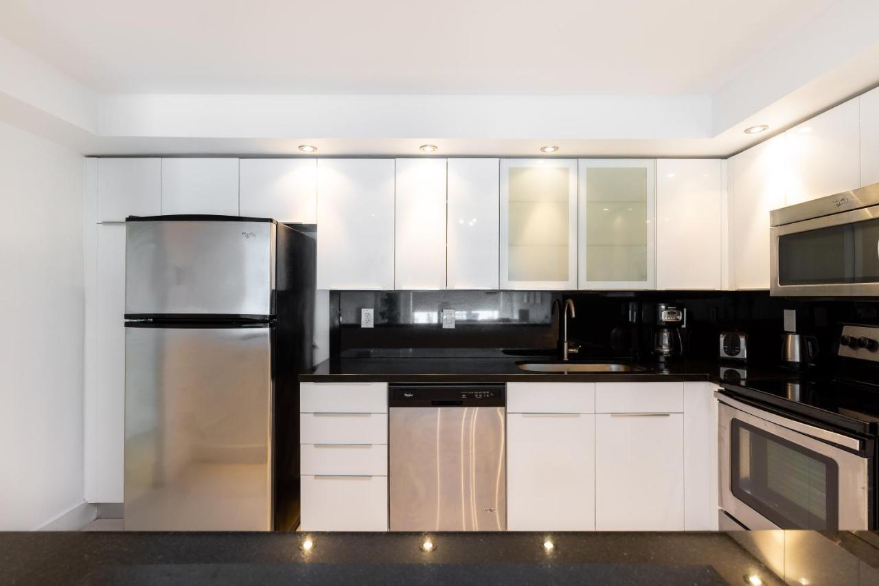 Ocean Reserve Luxury Across From Sunny Isles Apartment *