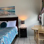 International Inn On The Bay