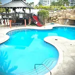 Alexander Suites Ocean View