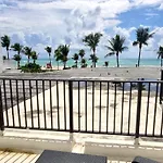 Miami Beach Suncoast Apartment I - Balcony Front Beach