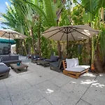 The New Hotel