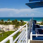 1 Bedroom With King Bed And Roof-Top Pool And Bar C503