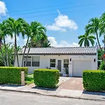 Perfect Beach Home For A Family Getaway Wpool!
