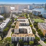 Walk To The Beach At Sunny Isles