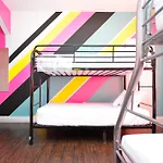 South Beach Rooms And Hostel