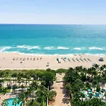 Amazing Apartment In Miami Beach