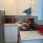 Ocean Breeze Studio With Parking By The Beach