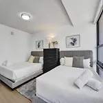 Ocean View Condo 2 Bdrm 2 Ba 709