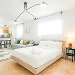 Spacious Apt In The Heart Of South Beach