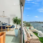 Spacious Corner Unit With Bay Views In Miami Beach