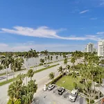 Huge 2Bd Miami Beach With Beach Service - 720