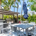 Golden Bay 33
