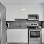 Lincoln Villa Suites