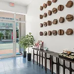 Global Luxury Suites At The Variety