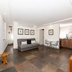 Sobe Apartments