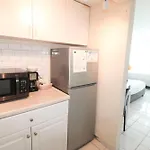 Castle 1733 Ocean View Studio With Direct Beach Access, Pool, Tennis & Free Parking