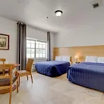 James Hotel
