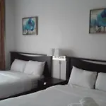 Ocean View Apartment In Miami Beach